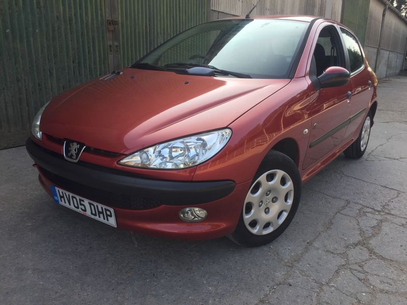 PEUGEOT 206