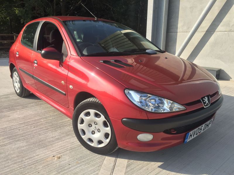 PEUGEOT 206