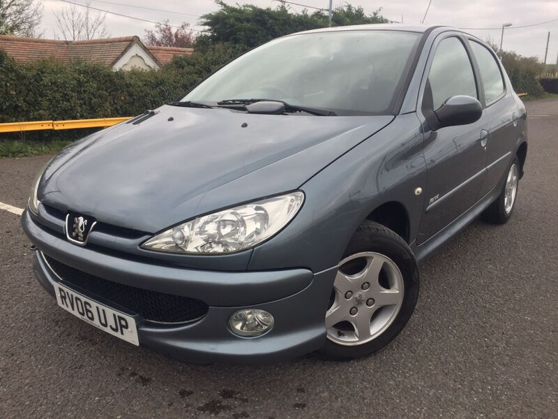 PEUGEOT 206