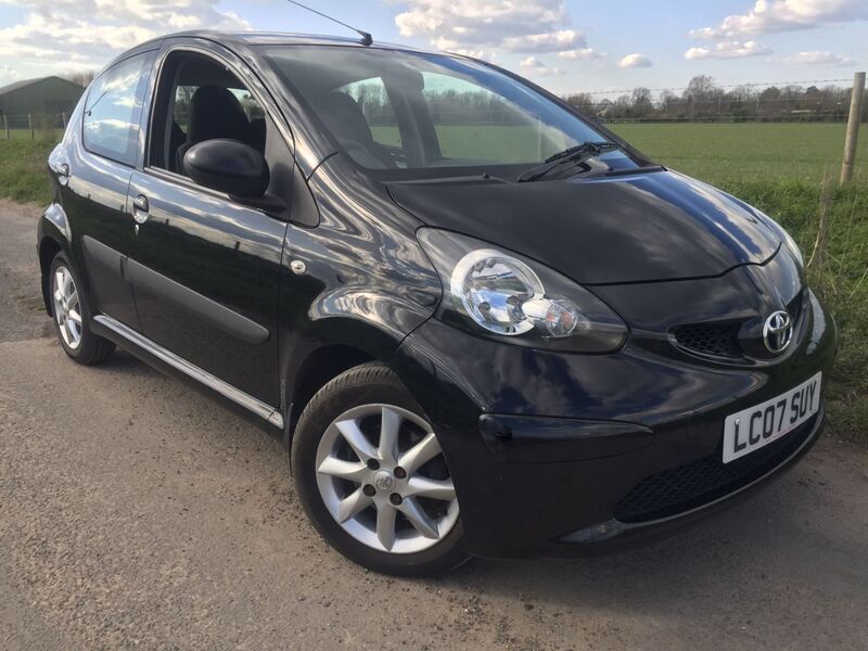 TOYOTA AYGO