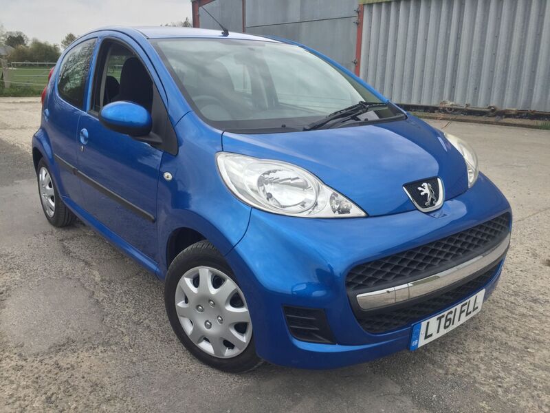 PEUGEOT 107