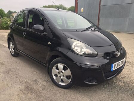 TOYOTA AYGO VVT-I BLACK