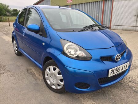 TOYOTA AYGO VVT-I BLUE