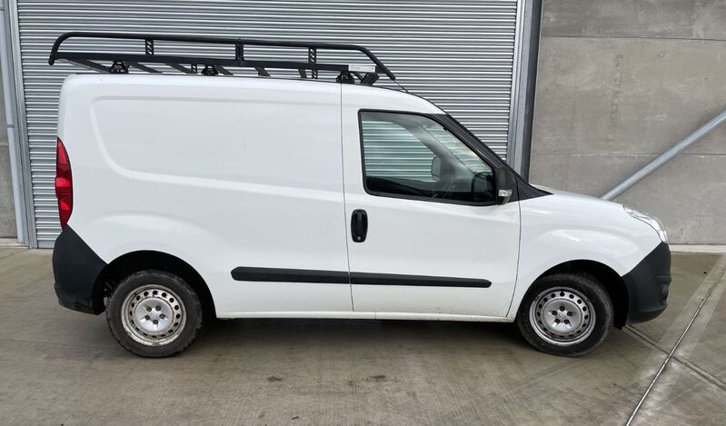 VAUXHALL COMBO